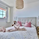 Home2book Esmeralda Beach, Resid Playa Paraiso شقة *
