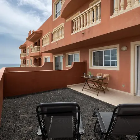 Home2book Esmeralda Beach, Resid Playa Paraiso كوستا كالما