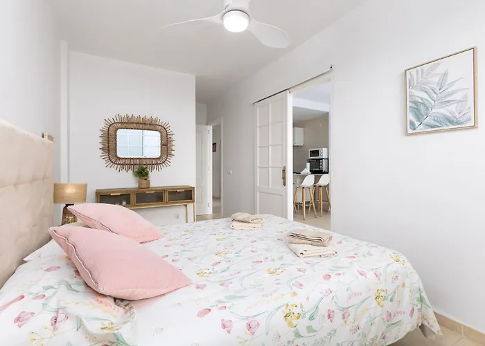 Home2book Esmeralda Beach, Resid Playa Paraiso *